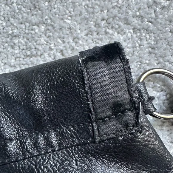 atmosphere studded Crossbody bag with fringe - Picture 6 of 13